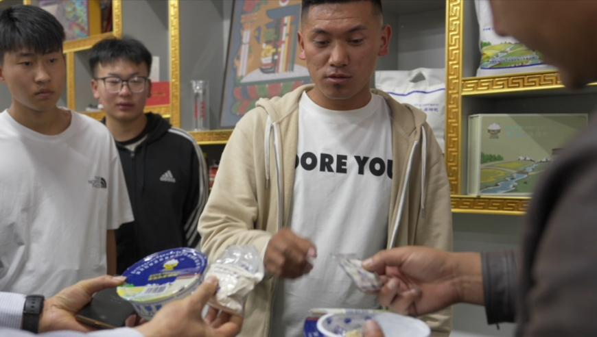 25岁演员金赛纶在家中去世,澳门三肖三码期期精准1,多元化方案执行策略_内测版V1.68