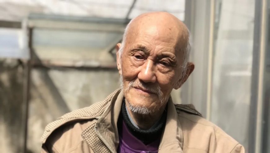 蓝月亮澳门正版免费资料大全,网警打击男孩扔鞭炮事件谣言,公开决策资料解释落实_AR版V3.17