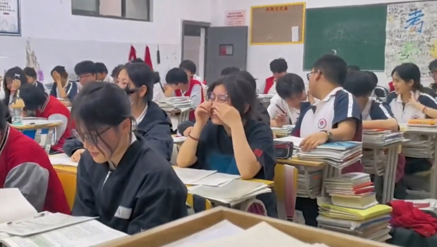 4949澳门天彩全年免费资料,影史第一的男主长这样,权威独家讨论与热门话题_精英版V11.98